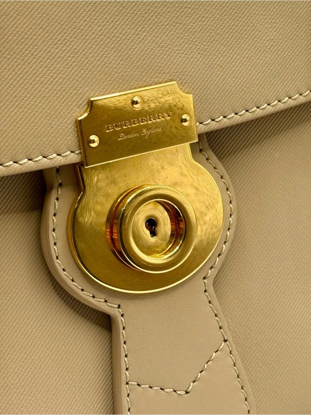 Burberry Medium DK88 Top Handle Bag in Beige Trench Leather Pre-Owned
